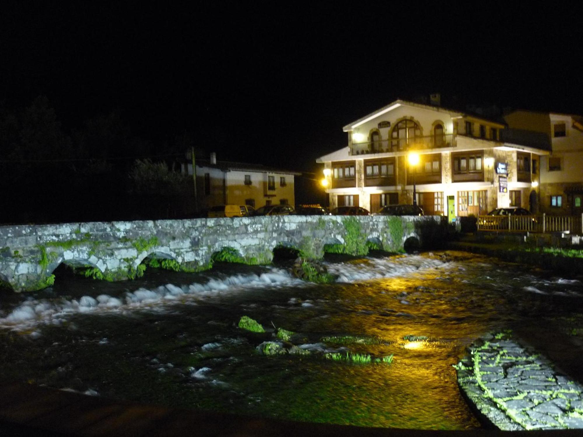 La Fuentona De Ruente Exterior foto
